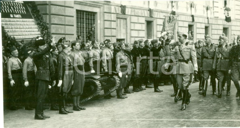 Fotografia d epoca originale 1936 NAPOLI Principe UMBERTO II rassegna Associazione Nazionale del Fante FOTO 1