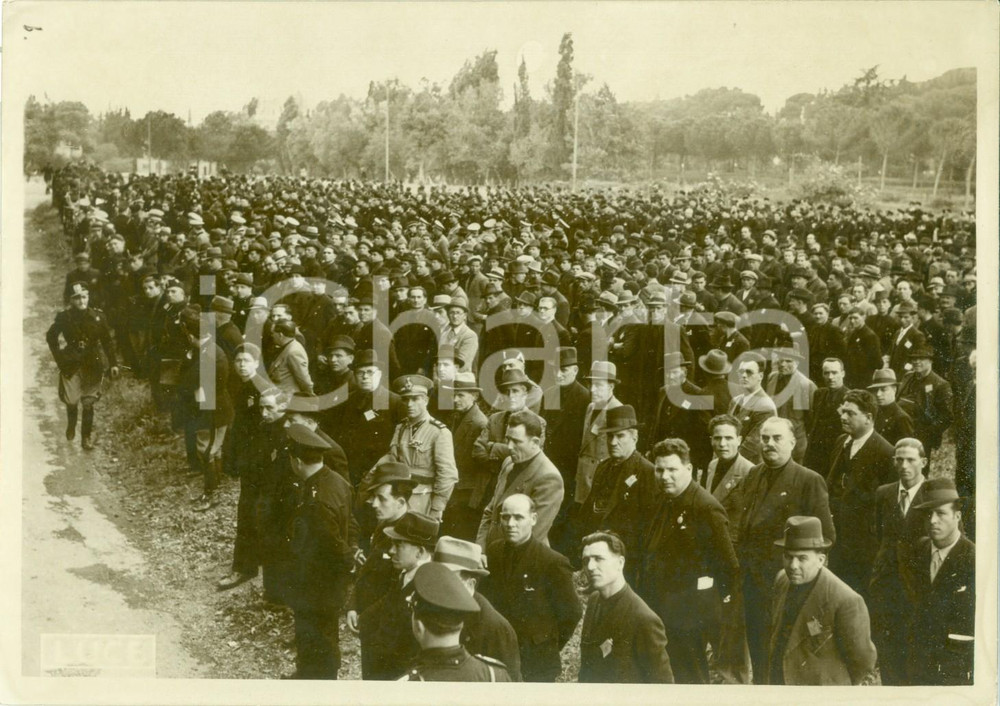 Fotografia d epoca originale 1939 ROMA Achille STARACE passa in rivista Dopolavoristi PUGLIA Fotografia 1
