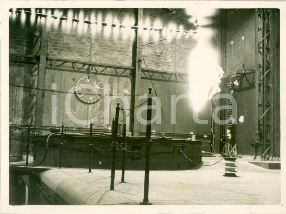 Fotografia d epoca originale 1939 PARIS Laboratorio JOLIOT  CURIE produce RADIUM artificiale Fotografia 1