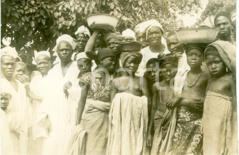 Fotografia d epoca originale 1933 LIBIA Indigeni ZULANI e AUSSA su strada fra KANO e ZARIA Foto cm 10 x 6 1