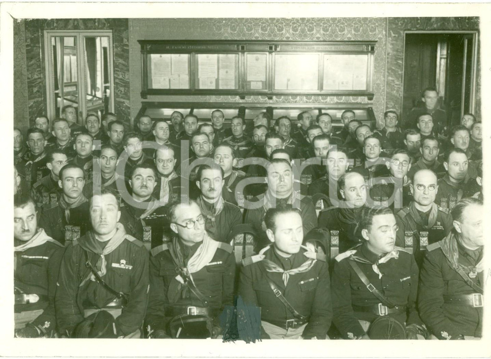 Fotografia d epoca originale 1933 ROMA Comandanti in seconda FASCI GIOVANILI a Palazzo LITTORIO Fotografia 1