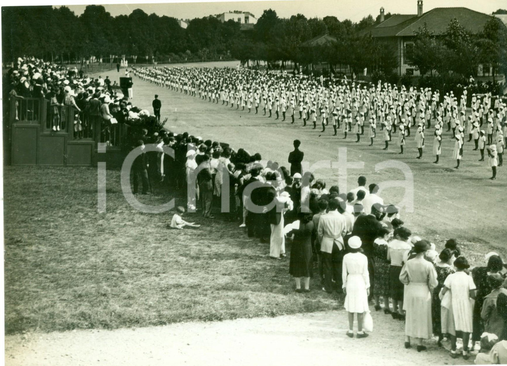 Fotografia d epoca originale 1936 MILANO Saggio ginnico finale alla Colonia Climatica Fotografia 1