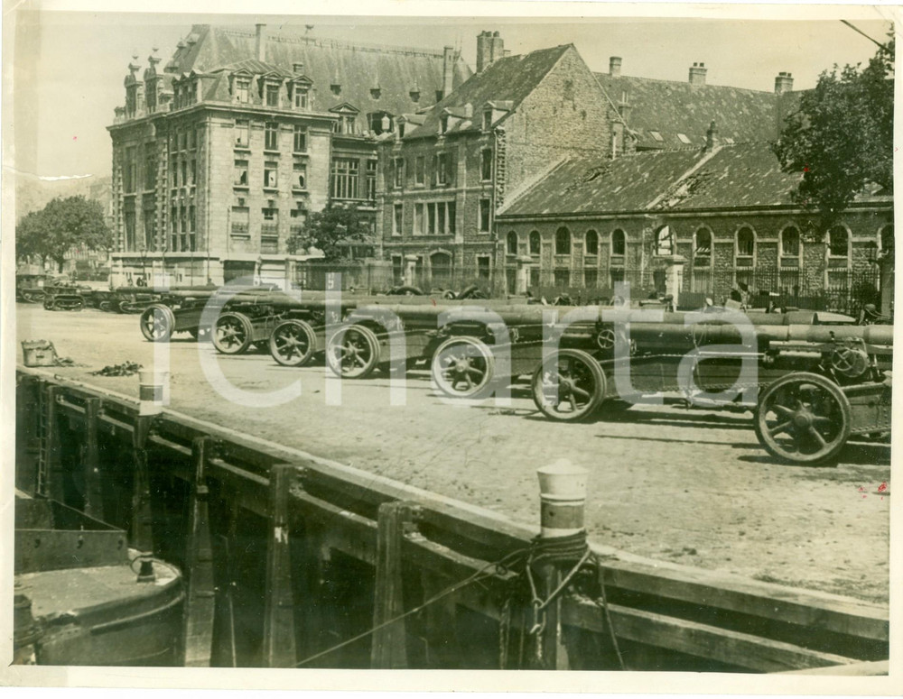 Fotografia d epoca originale 1940 ca BOULOGNESURMER Artiglieria pesante francese abbandonata durante fuga 1