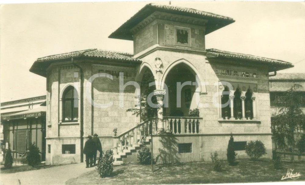 Fotografia d epoca originale 1928 MILANO FIERA CAMPIONARIA Il padiglione del FRIULI Fotografia ANIMATA 1