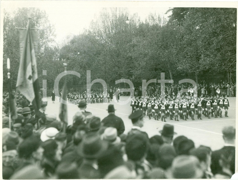Fotografia d epoca originale 1936 MILANO Sfilata Lupetti a PARCO SEMPIONE per Decennale ONB Fotografia 1