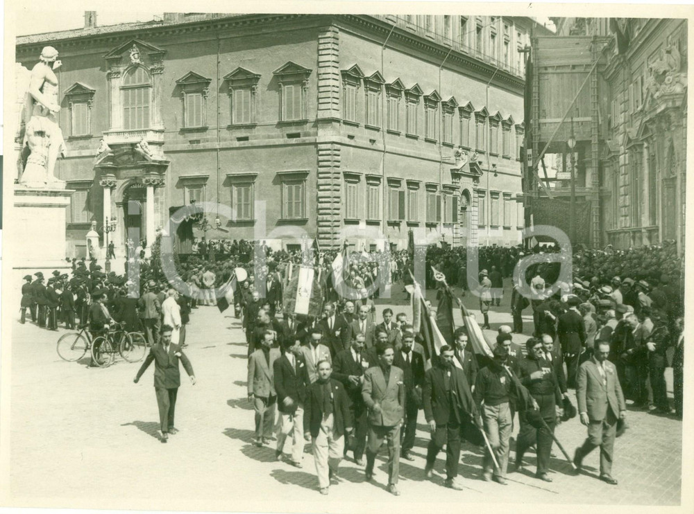 Fotografia d epoca originale 1931 ROMA Sfilata Associazioni Combattenti per anniversario Vittoria Fotografia 1