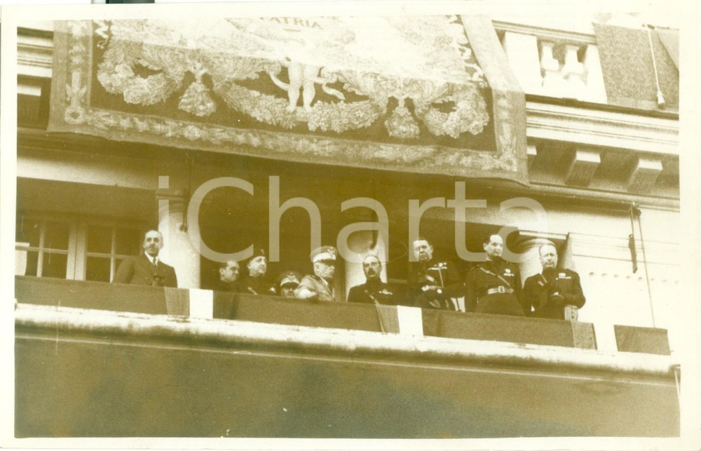 Fotografia d epoca originale 1936 ROMA IPPODROMO CAPANNELLE Vittorio Emanuele III assiste al Gran Premio Foto 1