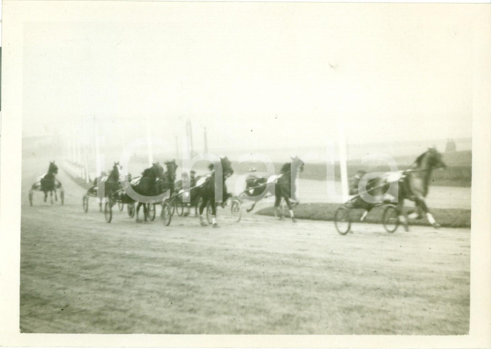 Fotografia d epoca originale 1936 MILANO SAN SIRO Ippica Passaggio del Gran Premio d EUROPA 1