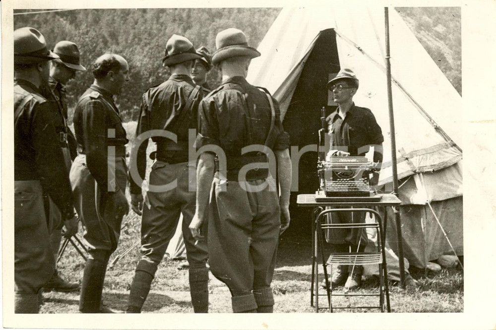 Fotografia d epoca originale 1936 GROSCAVALLO TO Piero GAZZOTTI a campo Milizia Universitaria OLIVETTI 1