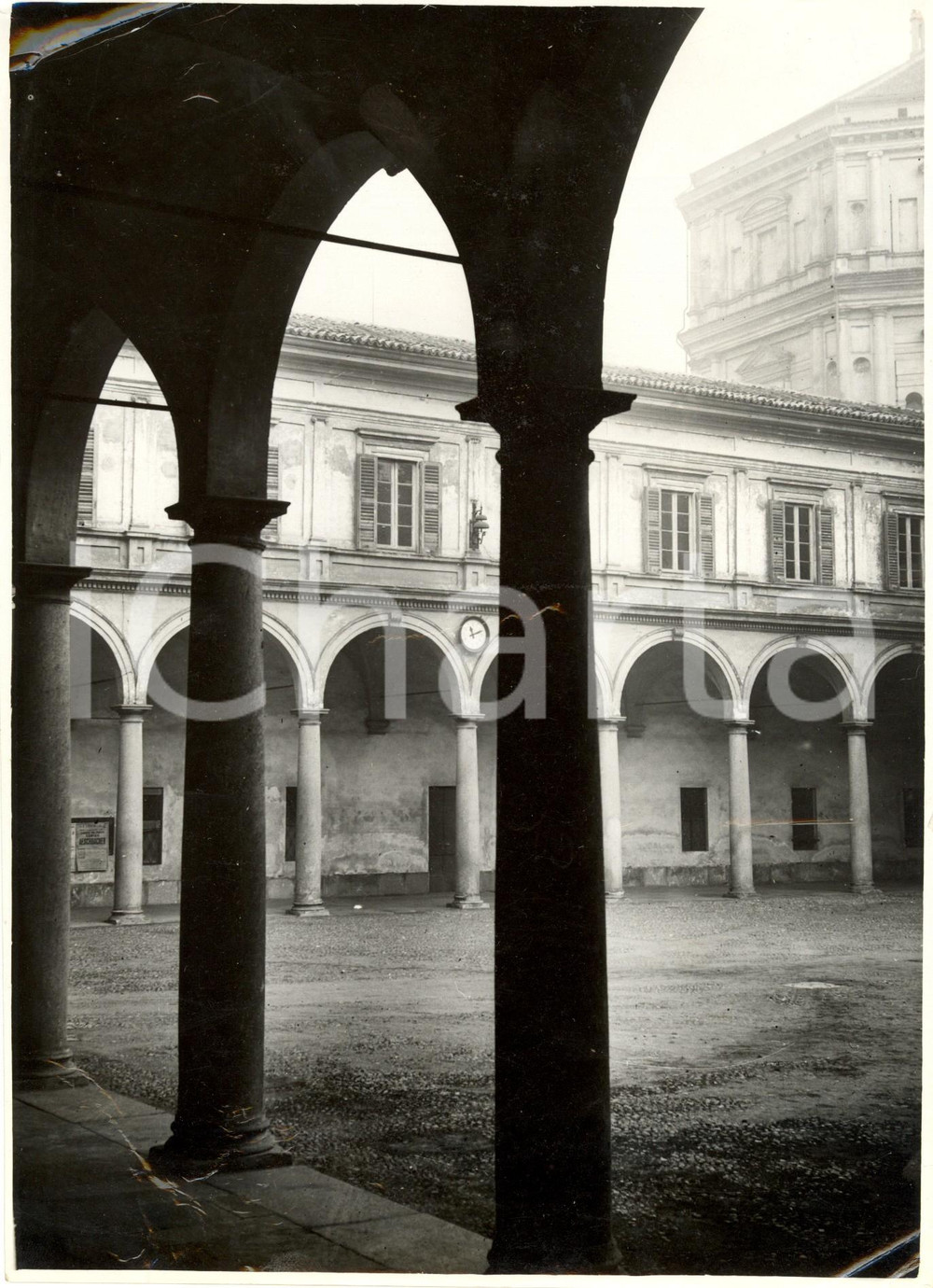 Fotografia d epoca originale 1937 MILANO Cortile del Conservatorio con cupola basilica SANTA MARIA PASSIONE 1