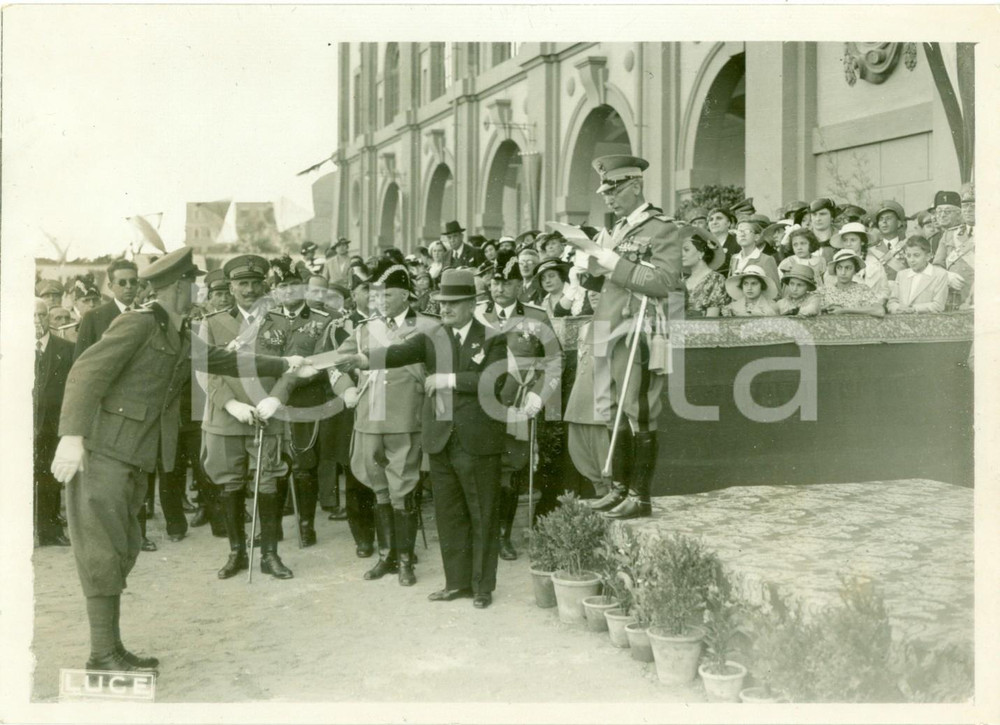 Fotografia d epoca originale 1935 ROMA Generale Federico BAISTROCCHI premia militari di SanitÃ  al CELIO Foto 1