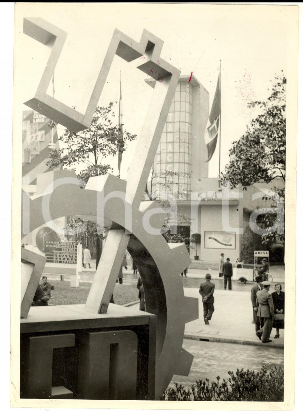Fotografia d epoca originale 1940 MILANO Fiera campionaria  Padiglione AAMS MONOPOLI DI STATO Foto 1