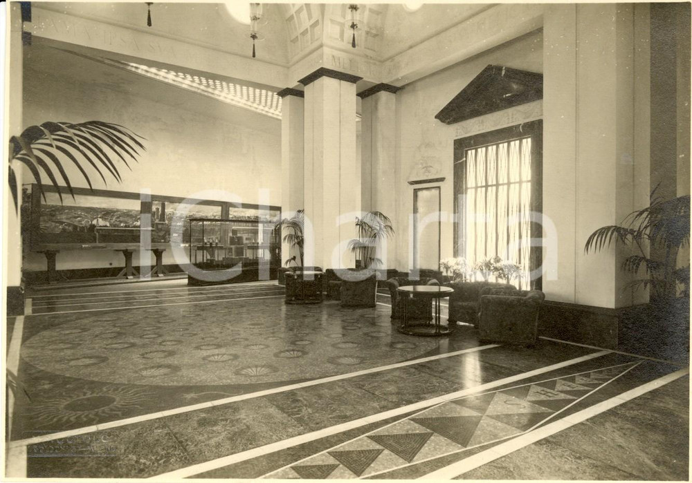Fotografia d epoca originale 1928 MILANO FIERA CAMPIONARIA Interno padiglione SHELL Arch. Mario FARAVELLI 1