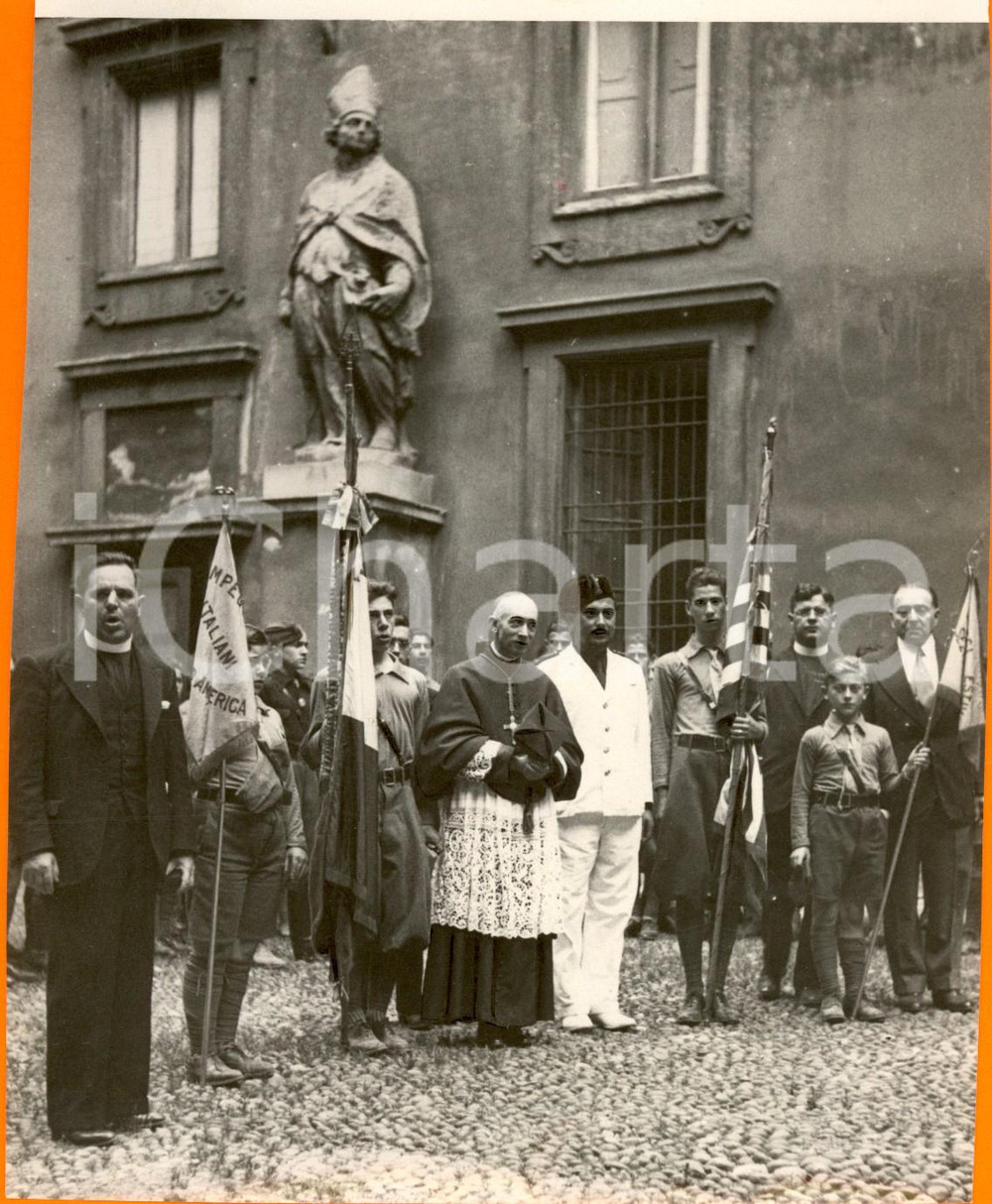 Fotografia d epoca originale 1936 MILANO Cardinale Ildefonso SCHUSTER con gli studenti italoamericani Foto 1