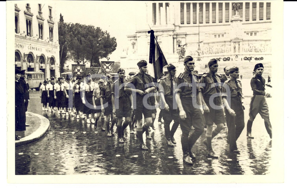 Fotografia d epoca originale 1937 ROMA Sfilata degli Avanguardisti all ALTARE DELLA PATRIA Fotografia 1