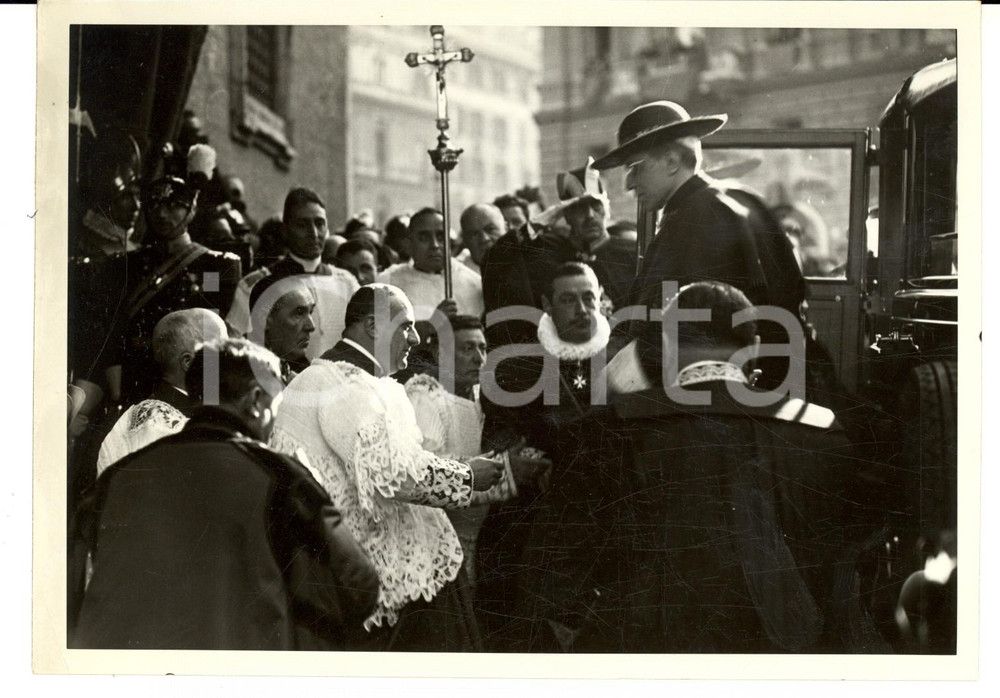 Fotografia d epoca originale 1940 ca ROMA Papa PIO XII arriva a SANTA MARIA MAGGIORE Fotografia 1