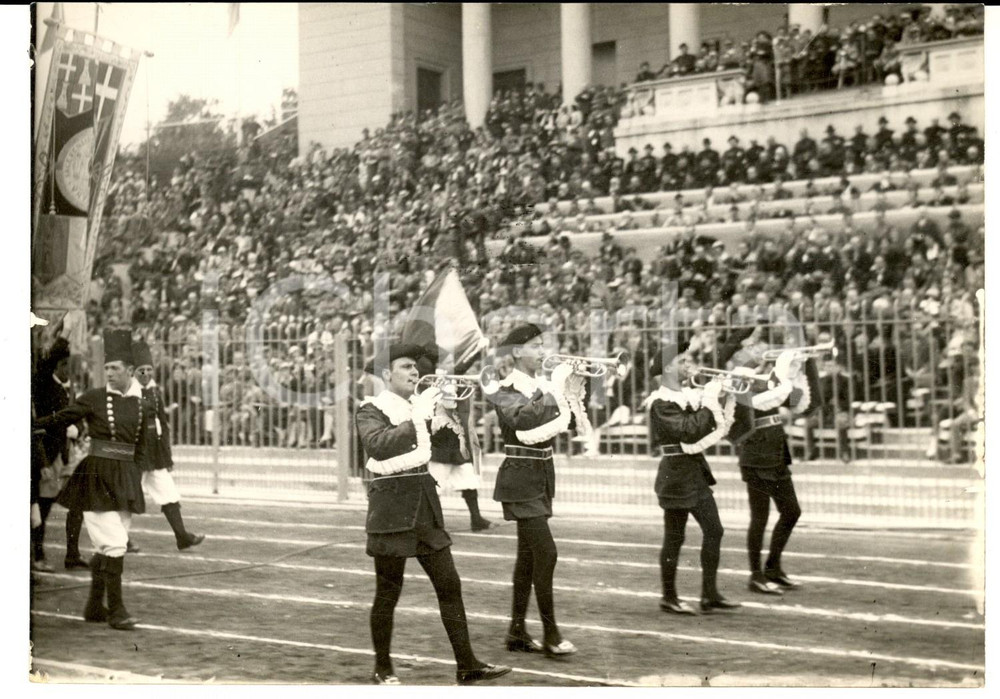 Fotografia d epoca originale 1934 MILANO ARENA  LITTORIALI Fanti della Sardegna al carosello storico Foto 1