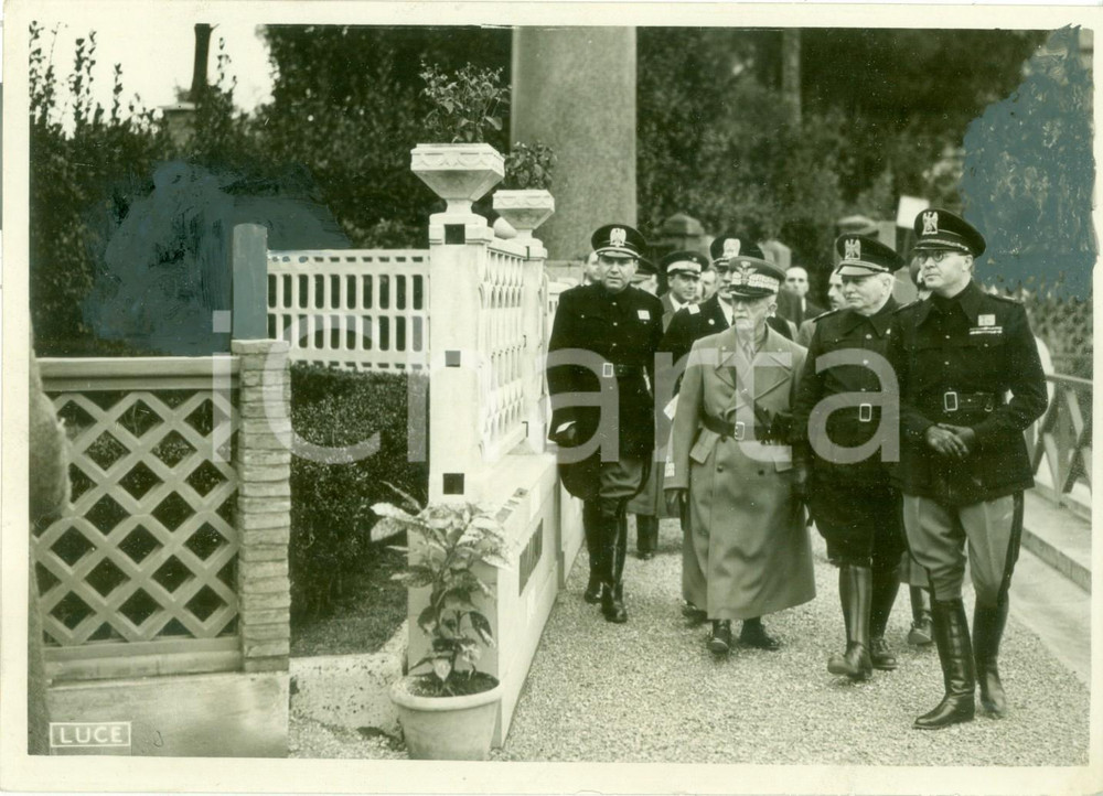 Fotografia d epoca originale 1940 ROMA Vittorio Emanuele III visita Mostra cancellate autarchiche Fotografia 1