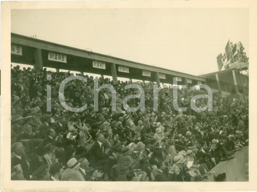 Fotografia d epoca originale 1936 TORINO Pubblico sugli spalti assiste al Carosello Storico Fotografia 1