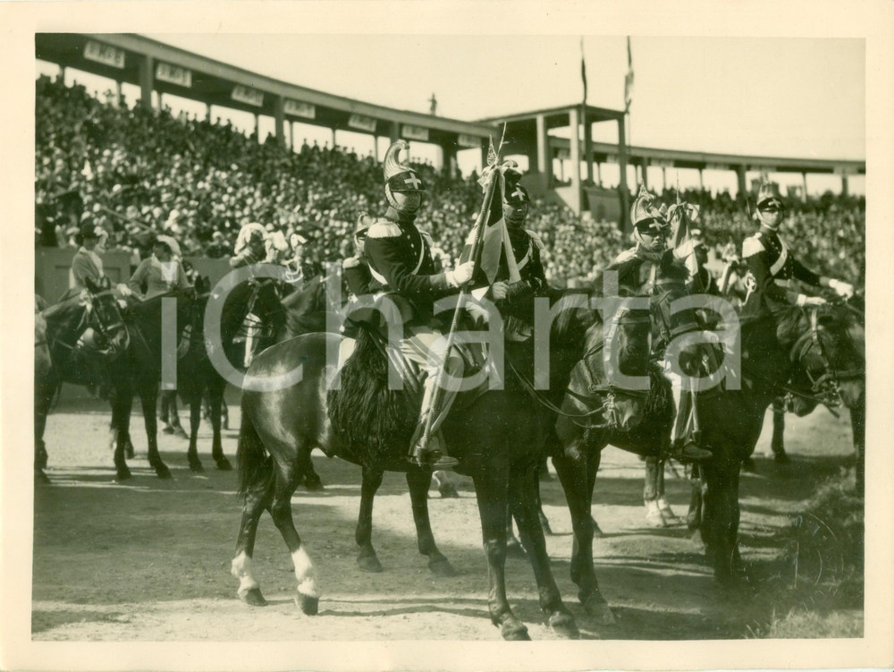 Fotografia d epoca originale 1936 TORINO Corteo in divisa per il Carosello StoricoMilitare FOTOGRAFIA 1