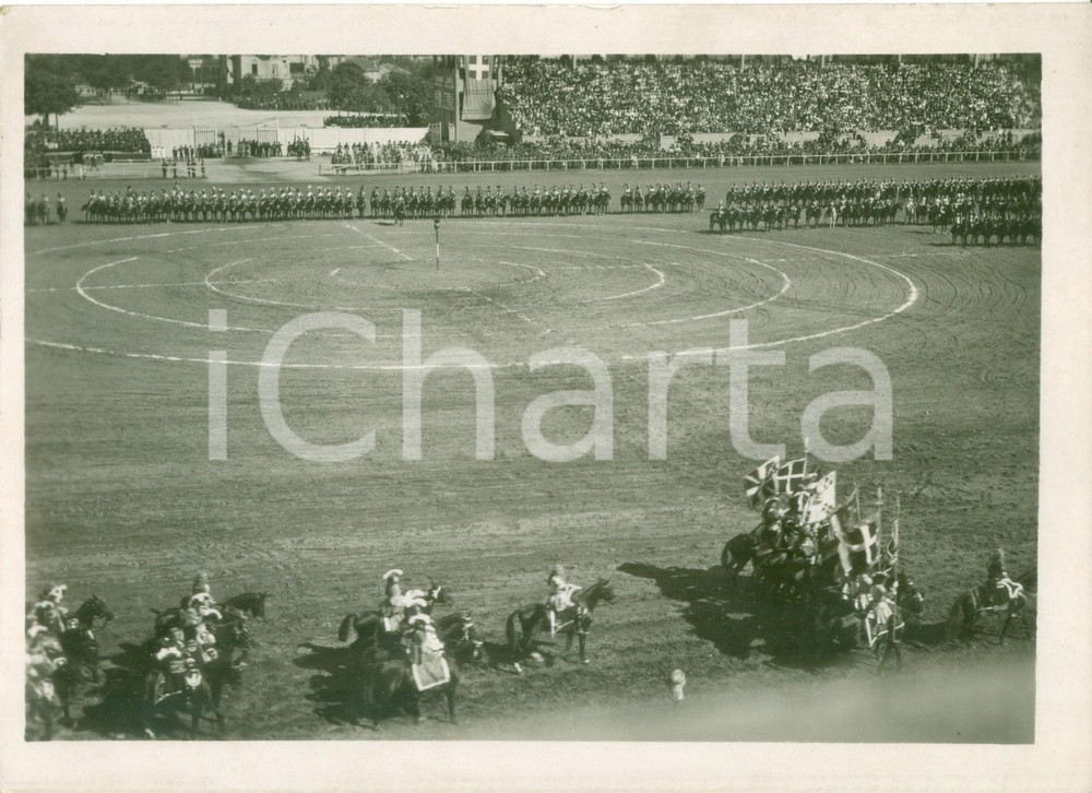 Fotografia d epoca originale 1935 ca TORINO ? Il campo del carosello StoricoMilitare Fotografia 1