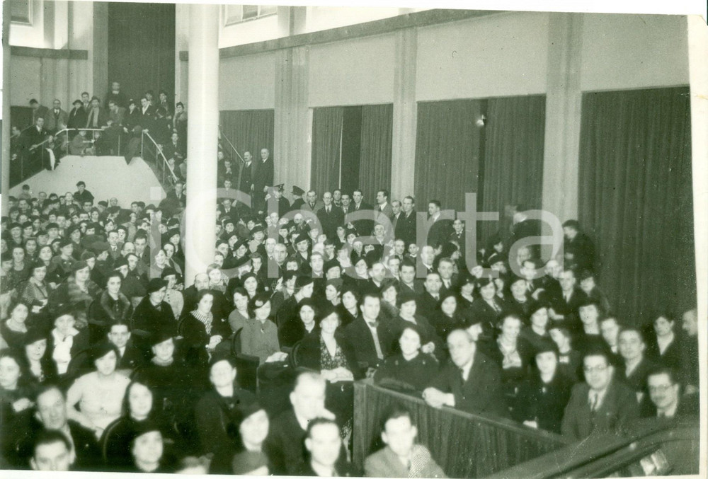 Fotografia d epoca originale 1934 MILANO Spettacolo del Dopolavoro al Teatro OLIMPIA Fotografia 1