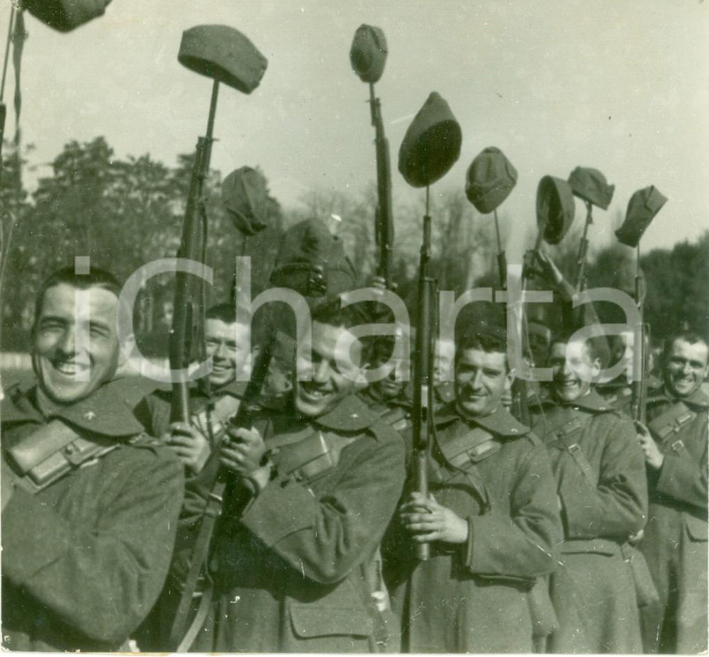 Fotografia d epoca originale 1935 FIRENZE 84° Reggimento Fanteria sfila per le vie della città  Fotografia 1