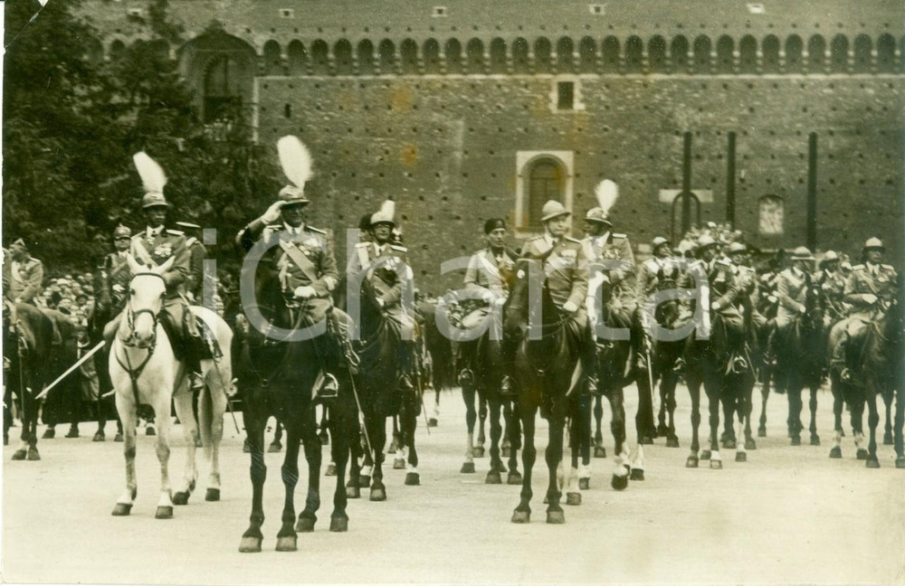 Fotografia d epoca originale 1934 MILANO La rivista dello Statuto al PARCO SEMPIONE Fotografia 1