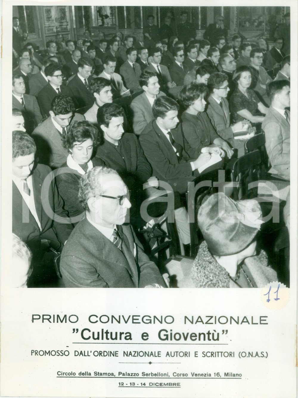 Fotografia d epoca originale 1959 MILANO Folto pubblico al Primo Convegno Nazionale Cultura GioventÃ¹ O.N.A.S. 1