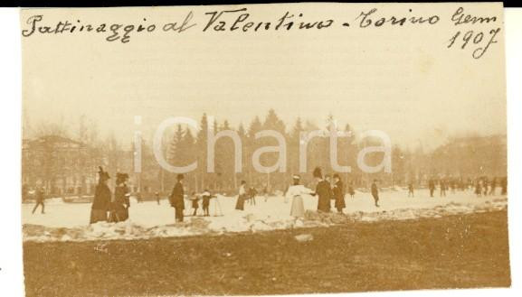 Fotografia d epoca originale 1907 TORINO Parco del VALENTINO Pattinaggio sul ghiaccio Foto RARA 7 x 4 cm 1