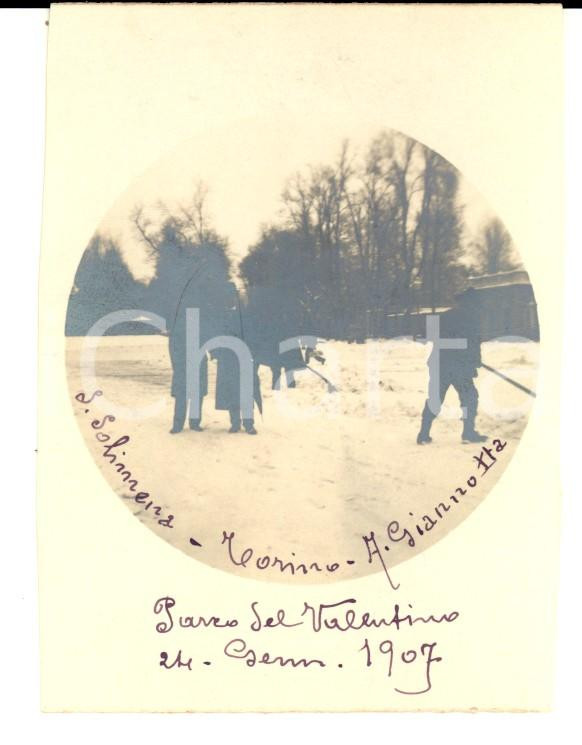 Fotografia d epoca originale 1907 TORINO VALENTINO S. SOLIMENA e Alberto GIANNOTTA nella neve Foto 6 x 8 1