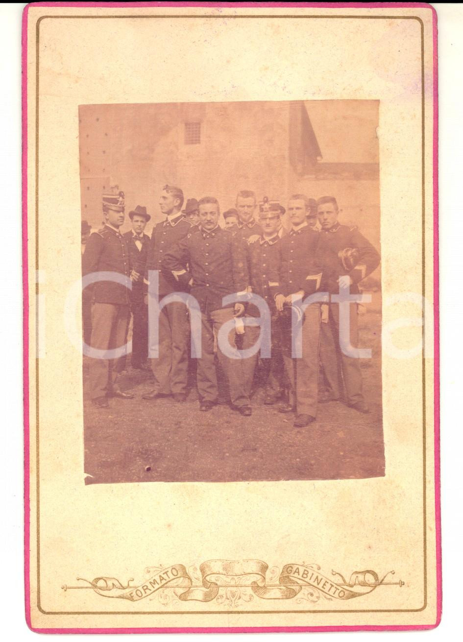 Fotografia d epoca originale 1880 ca TORINO ? Gruppo di allievi ufficiali del REGIO ESERCITO Foto 11 x 16 1