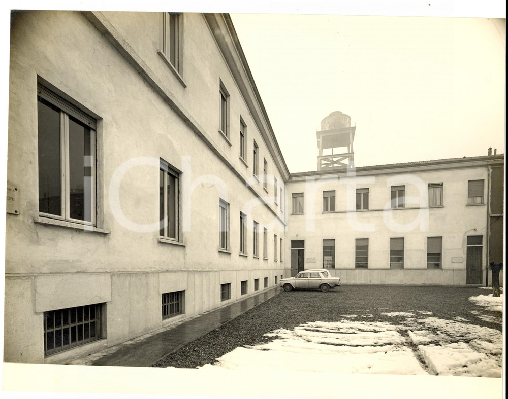 Fotografia d epoca originale 1950 ca UniversitÃ  di PAVIA Cortile innevato FOTO ARTISTICA Guglielmo CHIOLINI 1