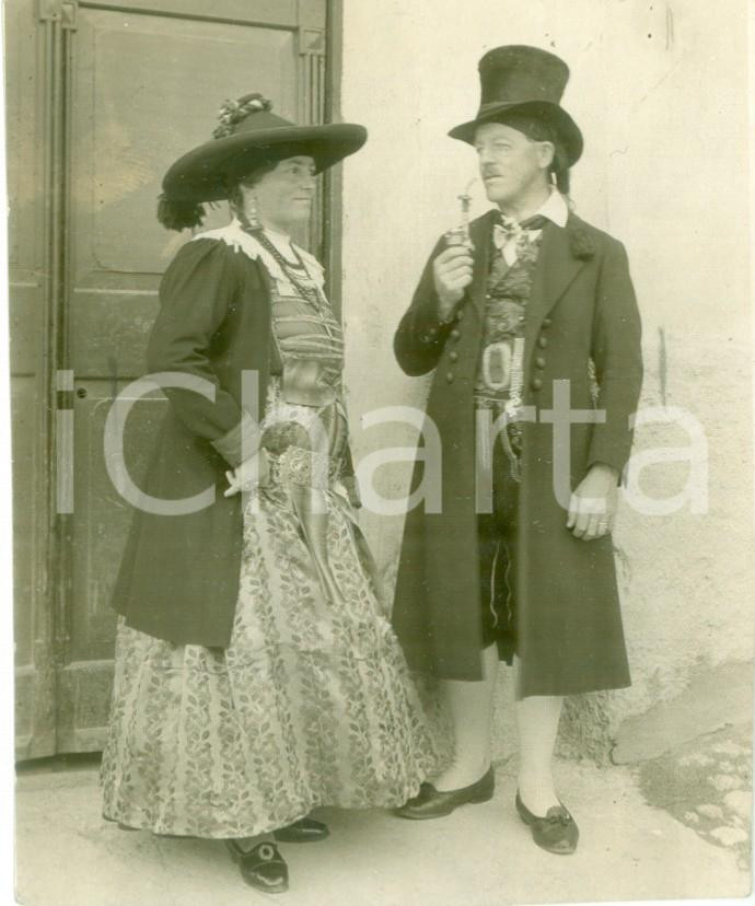 Fotografia d epoca originale 1930 ca SELVA DI VAL GARDENA BZ Coppia in costume tradizionale Fotografia 1