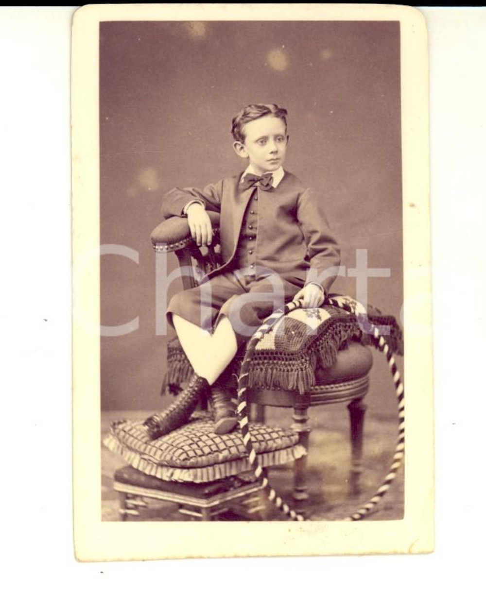 Fotografia d epoca originale 1890 ca MARSEILLE F Ritratto di bambino con il cerchio Foto MELCHIONE CDV 1