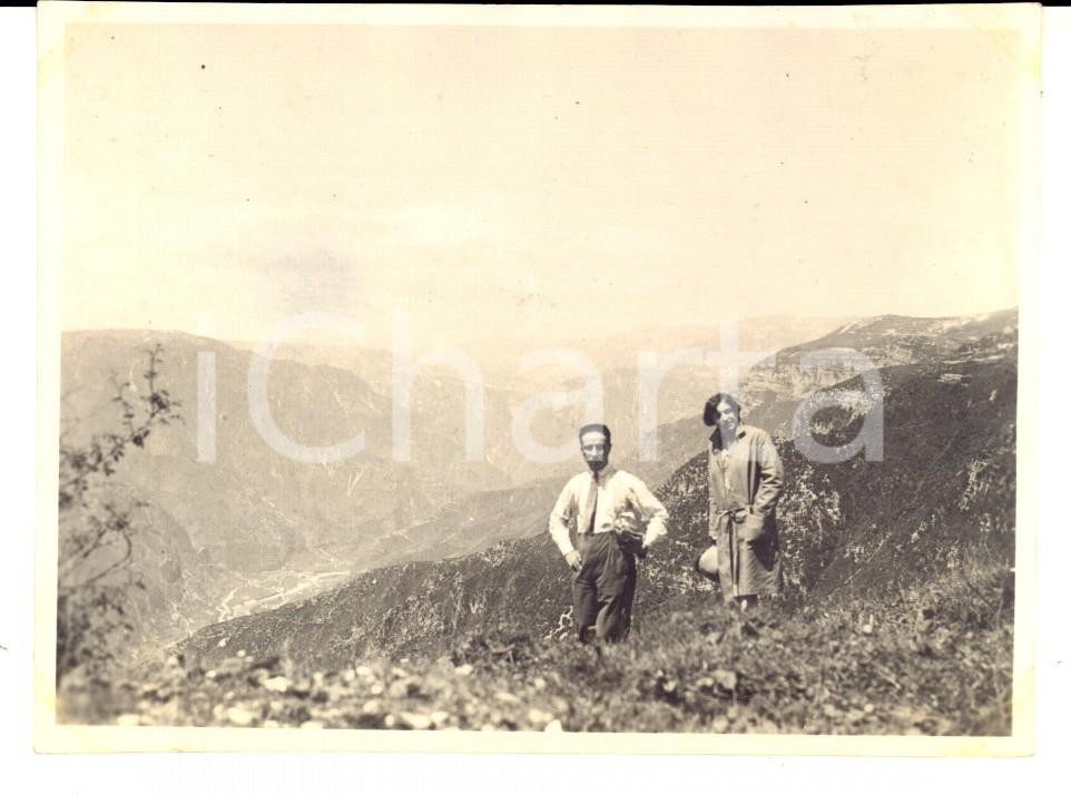 Fotografia d epoca originale 1927 COL CAMPEGGIO VI Escursionisti verso la VAL BRENTA Foto 12x9 cm 1