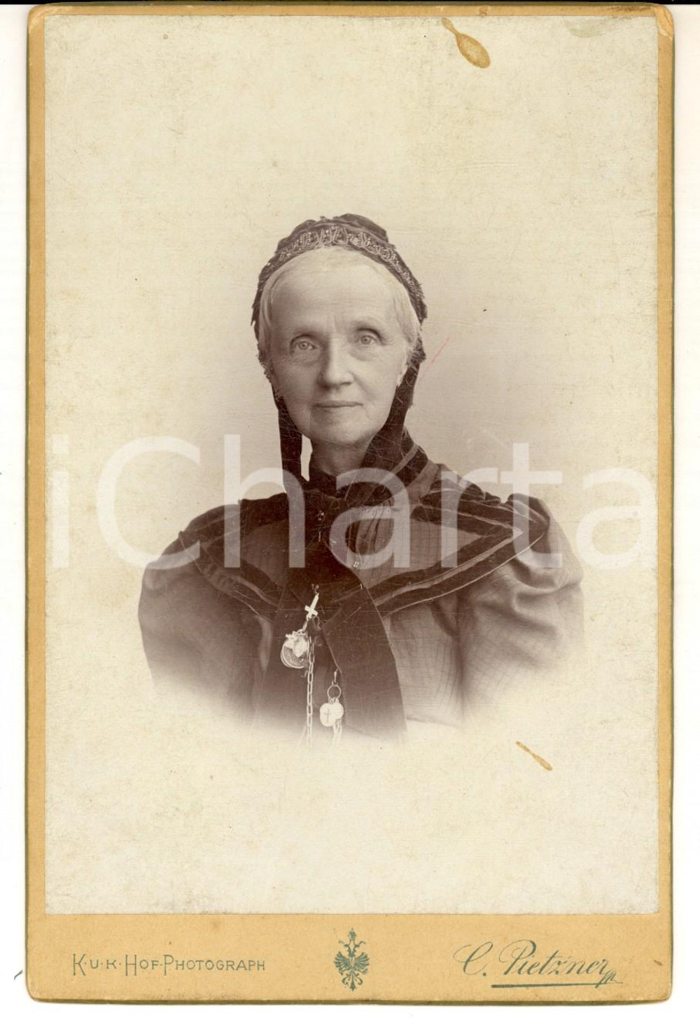 Fotografia d epoca originale 1900 ca WIEN Ritratto di anziana nobildonna con la cuffia Foto Carl PIETZNER 1