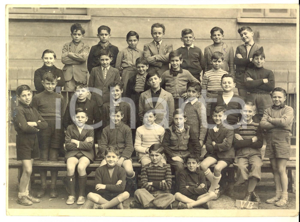 Fotografia d epoca originale 1940 ca AREA LOMBARDA ? Classe V elementare maschile Foto VINTAGE 18x13 1