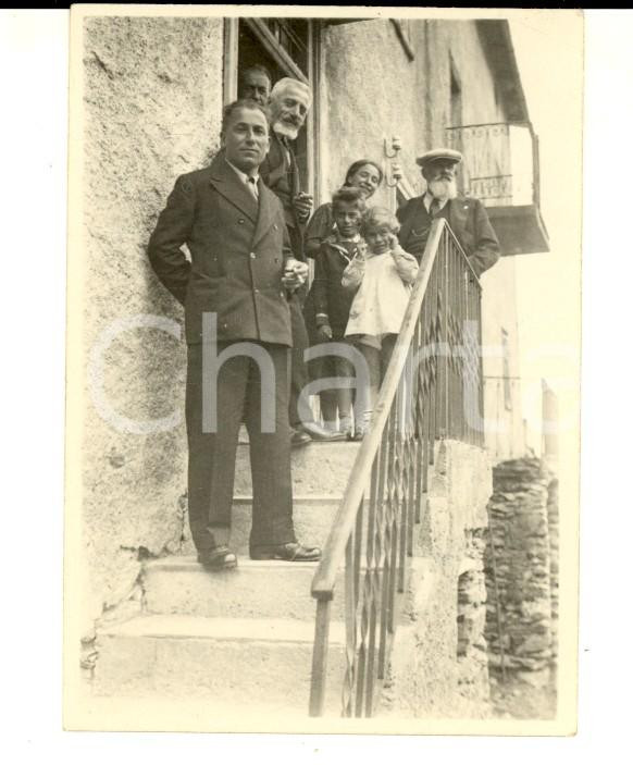 Fotografia d epoca originale 1933 PASSO DEL FOSCAGNO Maresciallo di Finanza con la famiglia Foto 7x9 cm 1