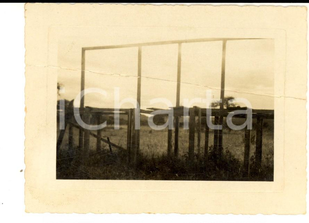 Fotografia d epoca originale 1937 AOI ETIOPIA Area del massacro della ditta GONDRAND  Foto 11x8 cm 1