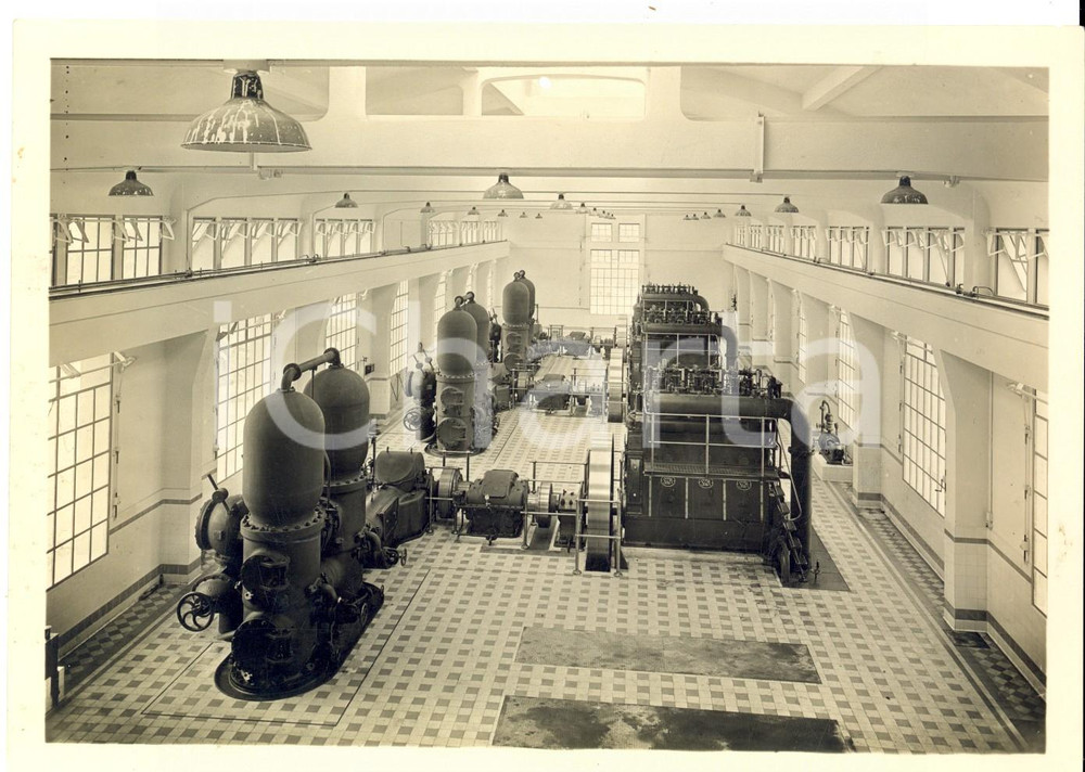 Fotografia d epoca originale 1940 ca NIZZA F Interno di uno stabilimento industriale Foto 17x12 cm 1