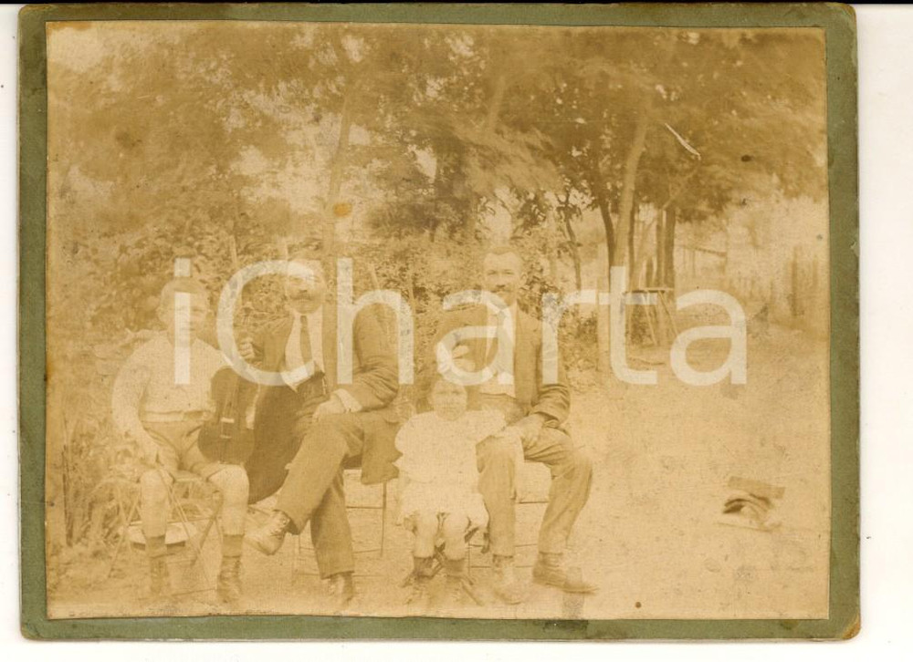 Fotografia d epoca originale 1890 ca AREA FRANCESE Famiglia di un piccolo violinista Foto VINTAGE 12x8 1