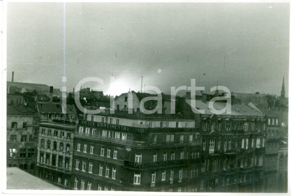 Fotografia d epoca originale 1945 KOLN WW2 Bombardamenti nei pressi dell Hotel CONTINENTAL Fotografia 1