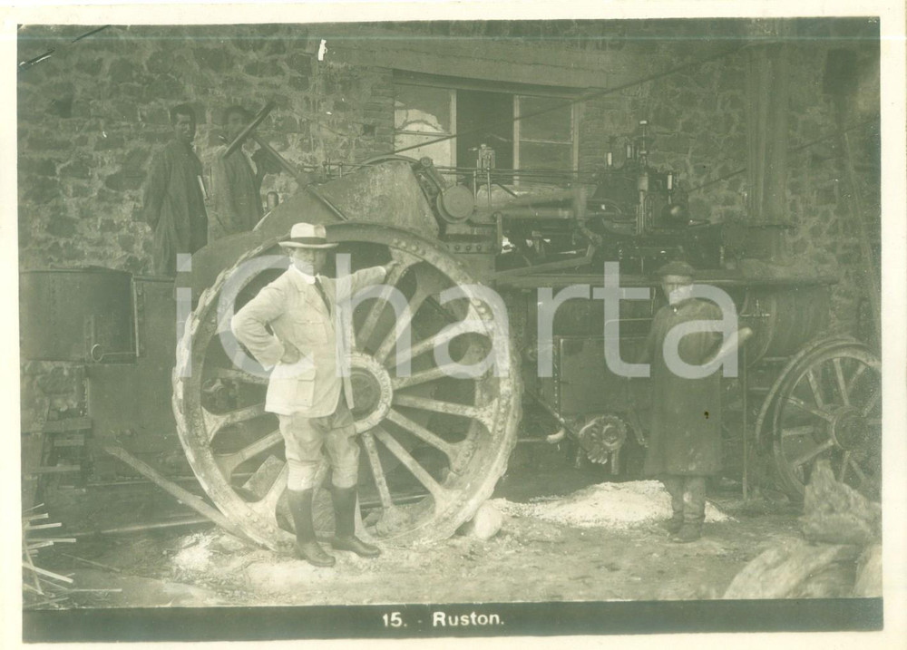 Fotografia d epoca originale 1936 ETIOPIA AOI ? Azienda agricola coloniale italiana Trattore RUSTON Foto 1