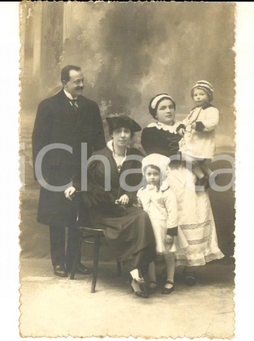 Fotografia d epoca originale 1930 ca BERGAMO REDONA Ritratto famiglia RAMELLI con la balia Foto cartolina 1