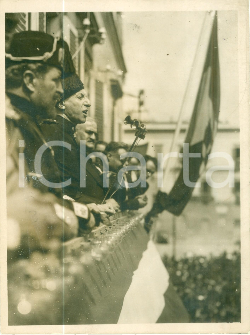 Fotografia d epoca originale 1930 ca MILANO ? Augusto TURATI Costanzo CIANO a un discorso pubblico Fotografia 1