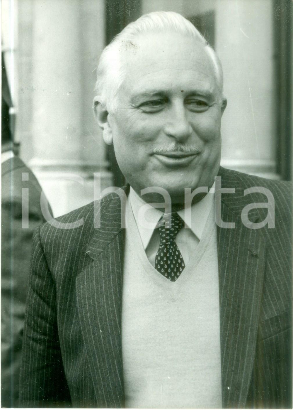 Fotografia d epoca originale 1980 PARIS AndrÃ© GIRAUD Ministro dell industria esce dall ELISEO Fotografia 1