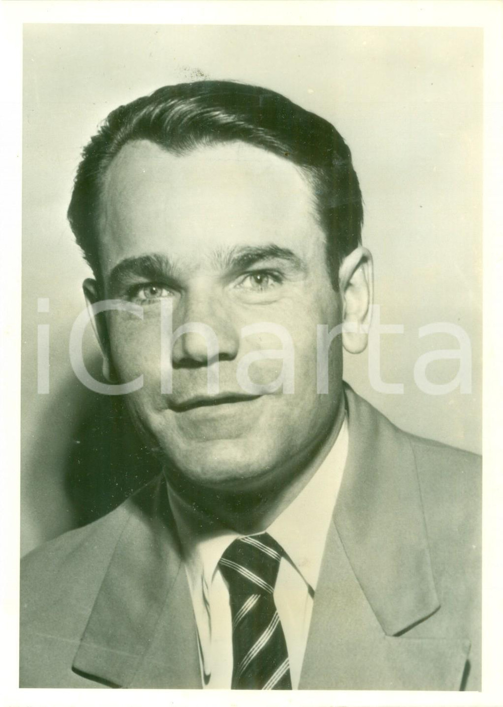 Fotografia d epoca originale 1955 ca NEW YORK CITY USA Ivan SHARAY SAMILENKO meccanico sovietico Fotografia 1