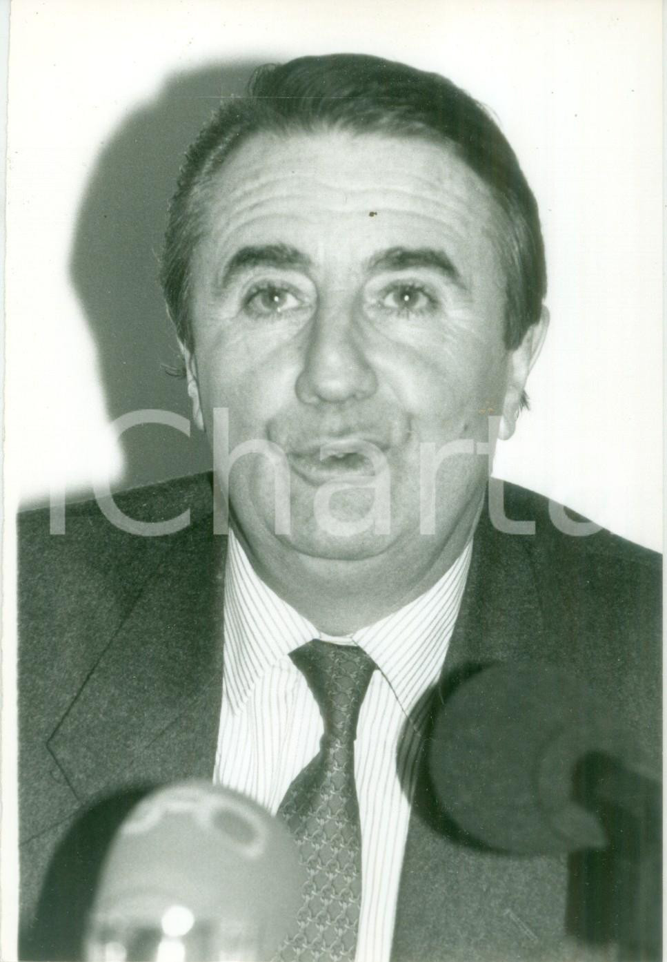 Fotografia d epoca originale 1990 PARIS Ministro JeanPierre SOISSON in conferenza stampa Fotografia 1