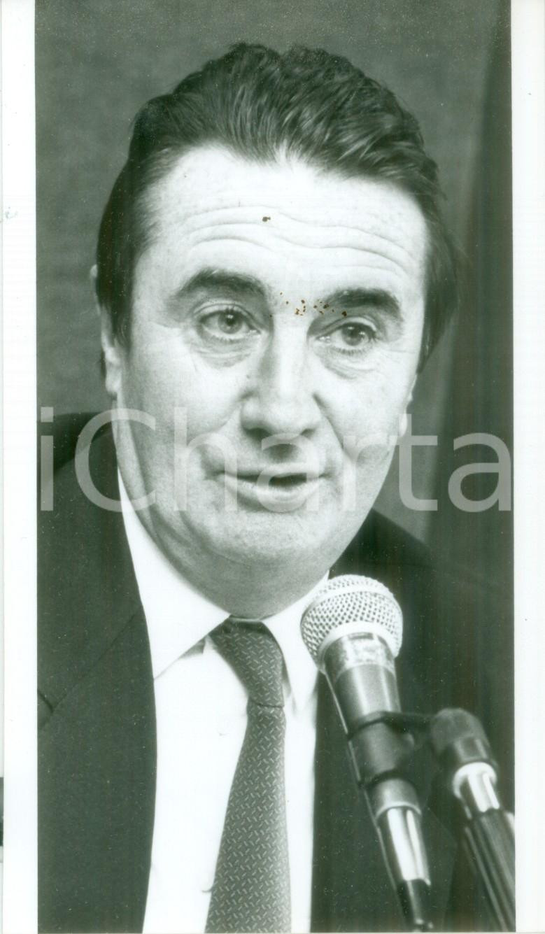 Fotografia d epoca originale 1989 PARIS Ministro JeanPierre SOISSON in conferenza stampa Fotografia 1